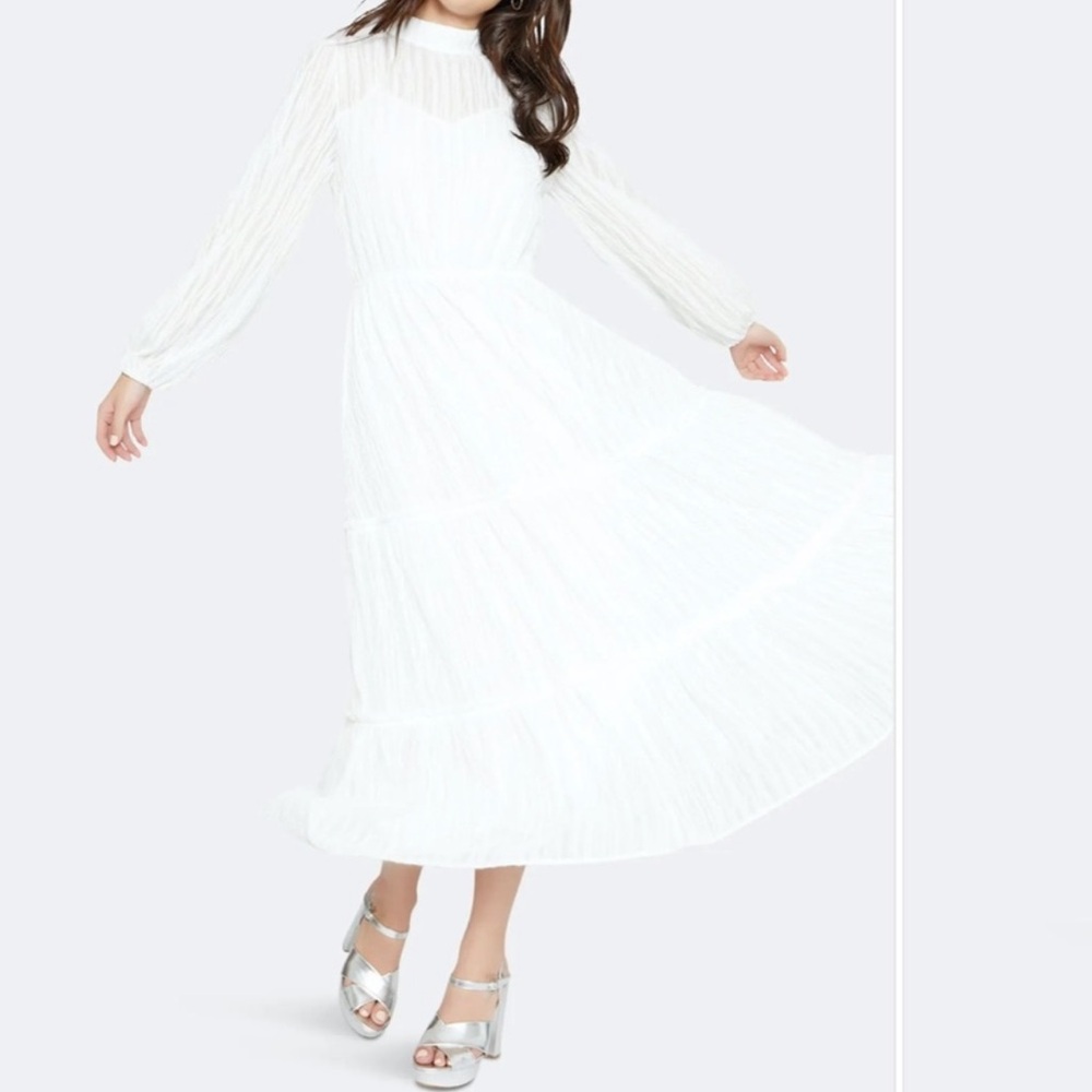 Lost + Wander White Long Sleeve maxi Dress